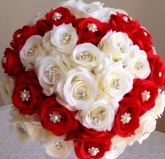 Bouque Noiva Rosas Vermelhas/ Brancas/Bijoux