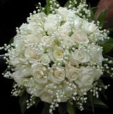 Bouquet c/ 30 Rosas Brancas gipsophila
